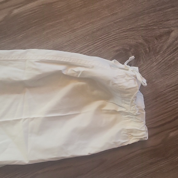 Van Heusen l capris l white l like new l size 13 - Picture 2 of 7